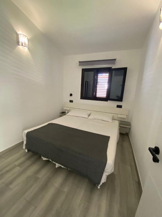Bungalow Maspalomas Golf Con Jacuzzi, Piscina Y Jardin San Bartolomé Ngoại thất bức ảnh