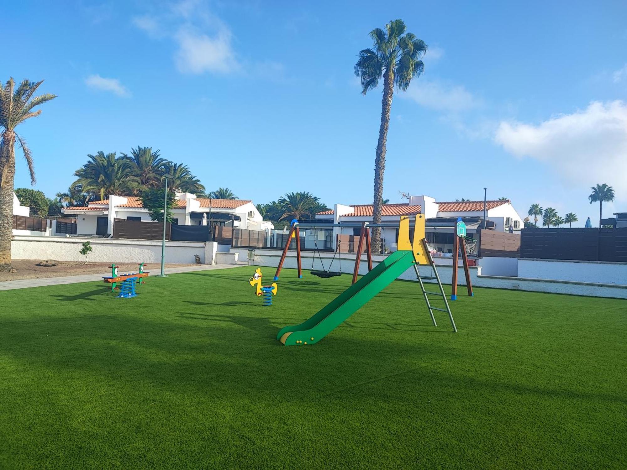 Bungalow Maspalomas Golf Con Jacuzzi, Piscina Y Jardin San Bartolomé Ngoại thất bức ảnh