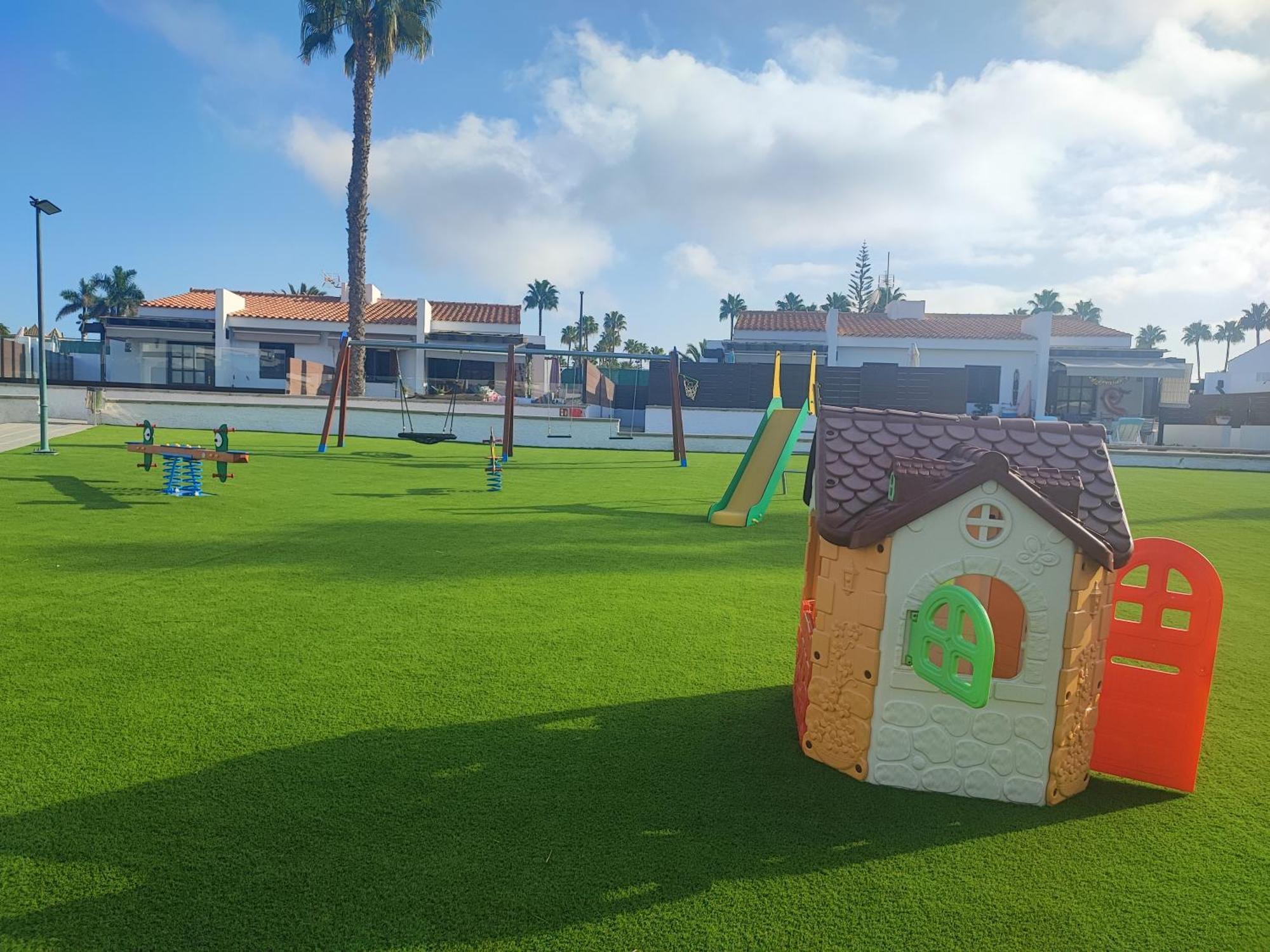Bungalow Maspalomas Golf Con Jacuzzi, Piscina Y Jardin San Bartolomé Ngoại thất bức ảnh