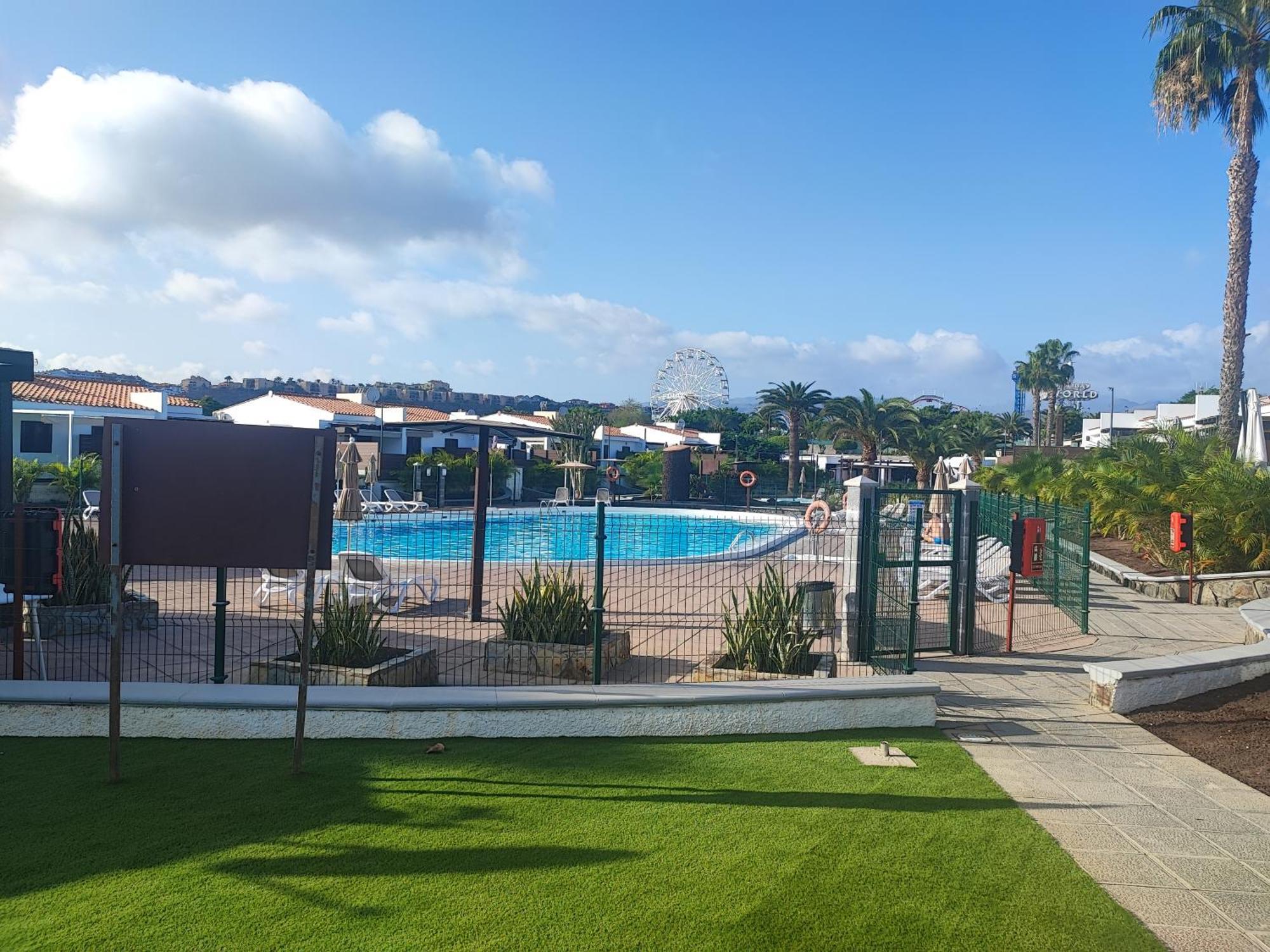 Bungalow Maspalomas Golf Con Jacuzzi, Piscina Y Jardin San Bartolomé Ngoại thất bức ảnh