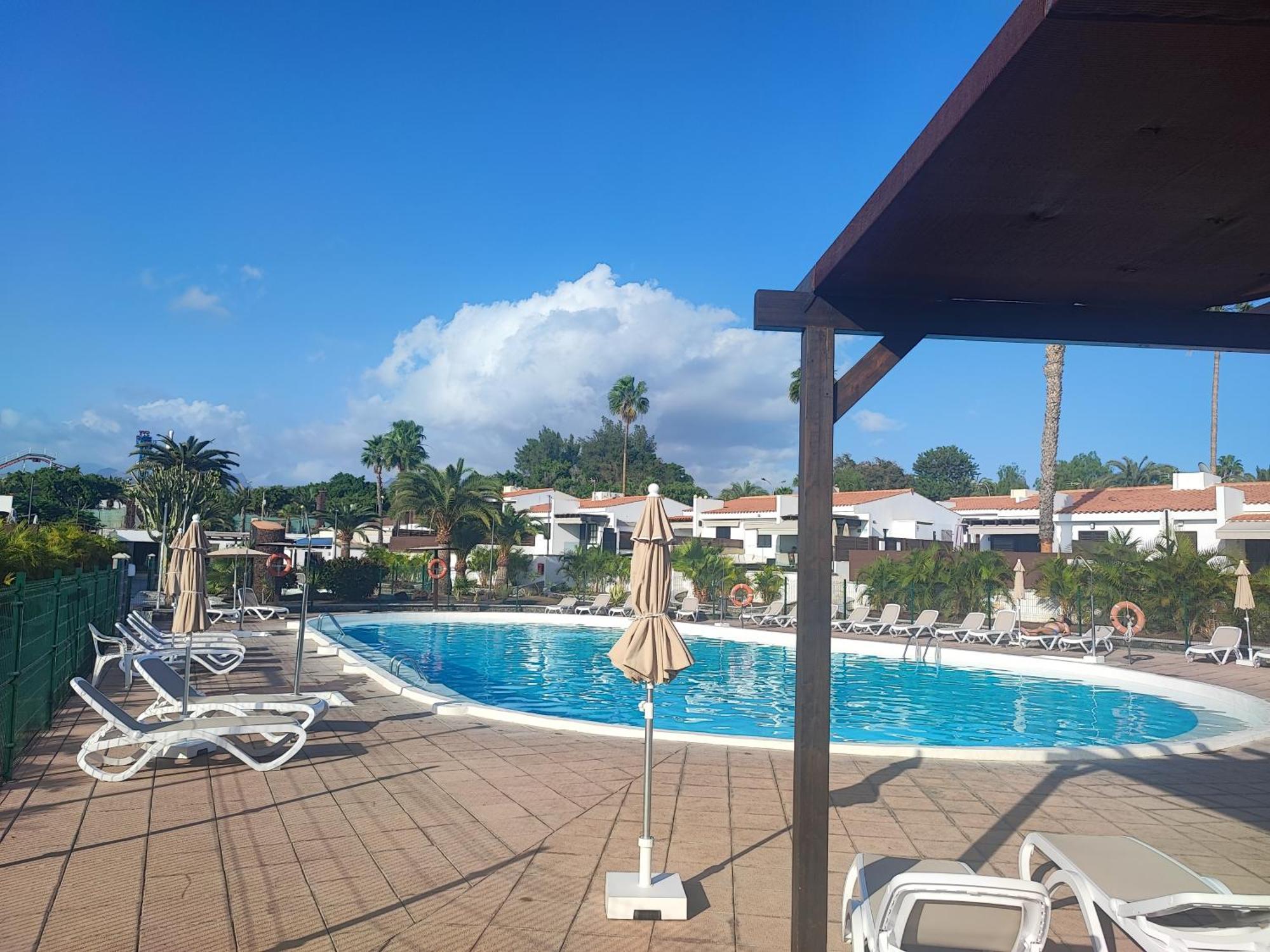 Bungalow Maspalomas Golf Con Jacuzzi, Piscina Y Jardin San Bartolomé Ngoại thất bức ảnh