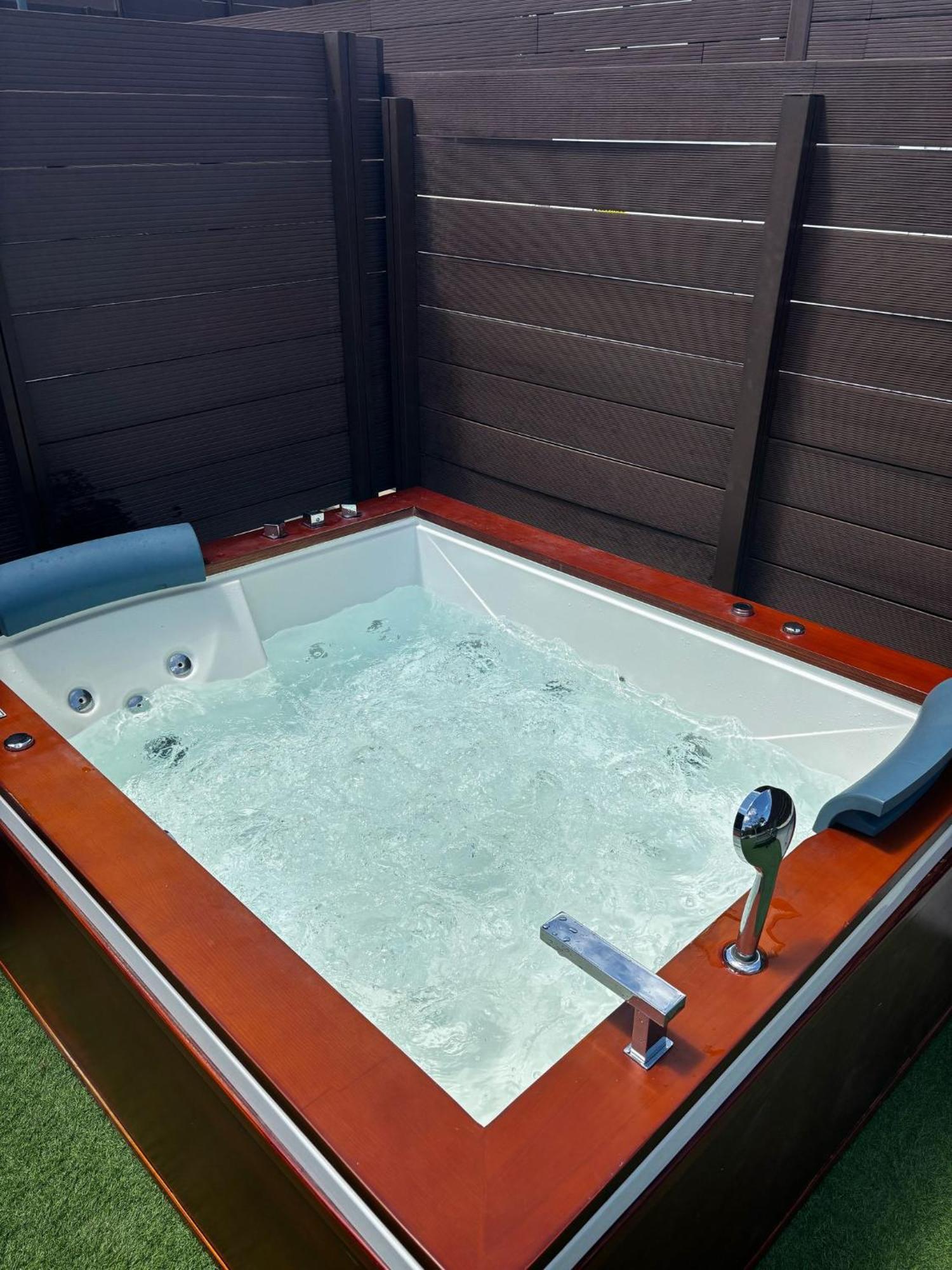 Bungalow Maspalomas Golf Con Jacuzzi, Piscina Y Jardin San Bartolomé Ngoại thất bức ảnh